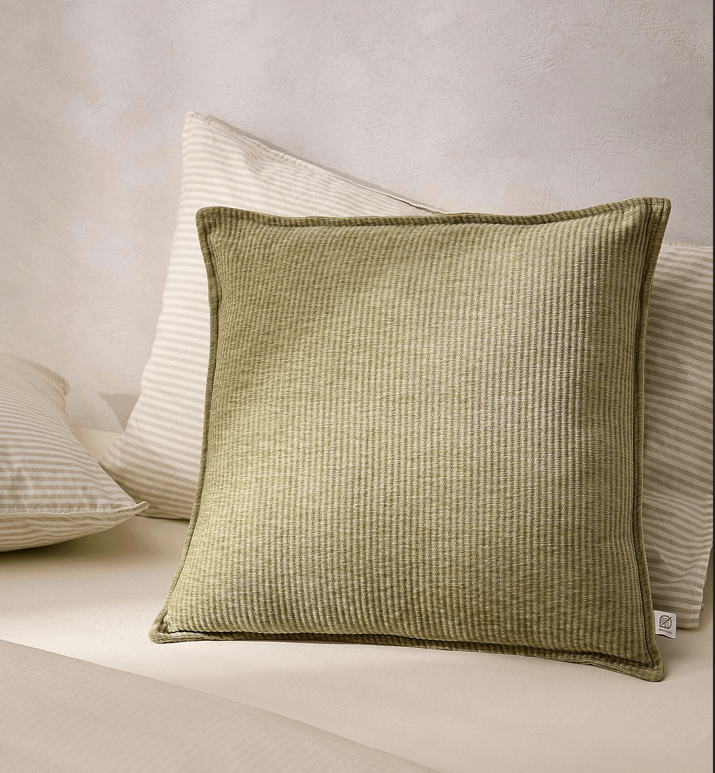 Ribbed chenille knit removable cover cushion 50 x 50 cm